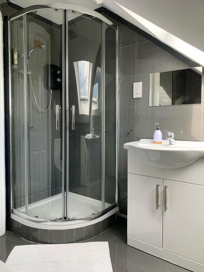 Cosy 3 Bed Apartment Near Birmingham Airport & Nec Perfect For Groups & Contractors! Eksteriør billede