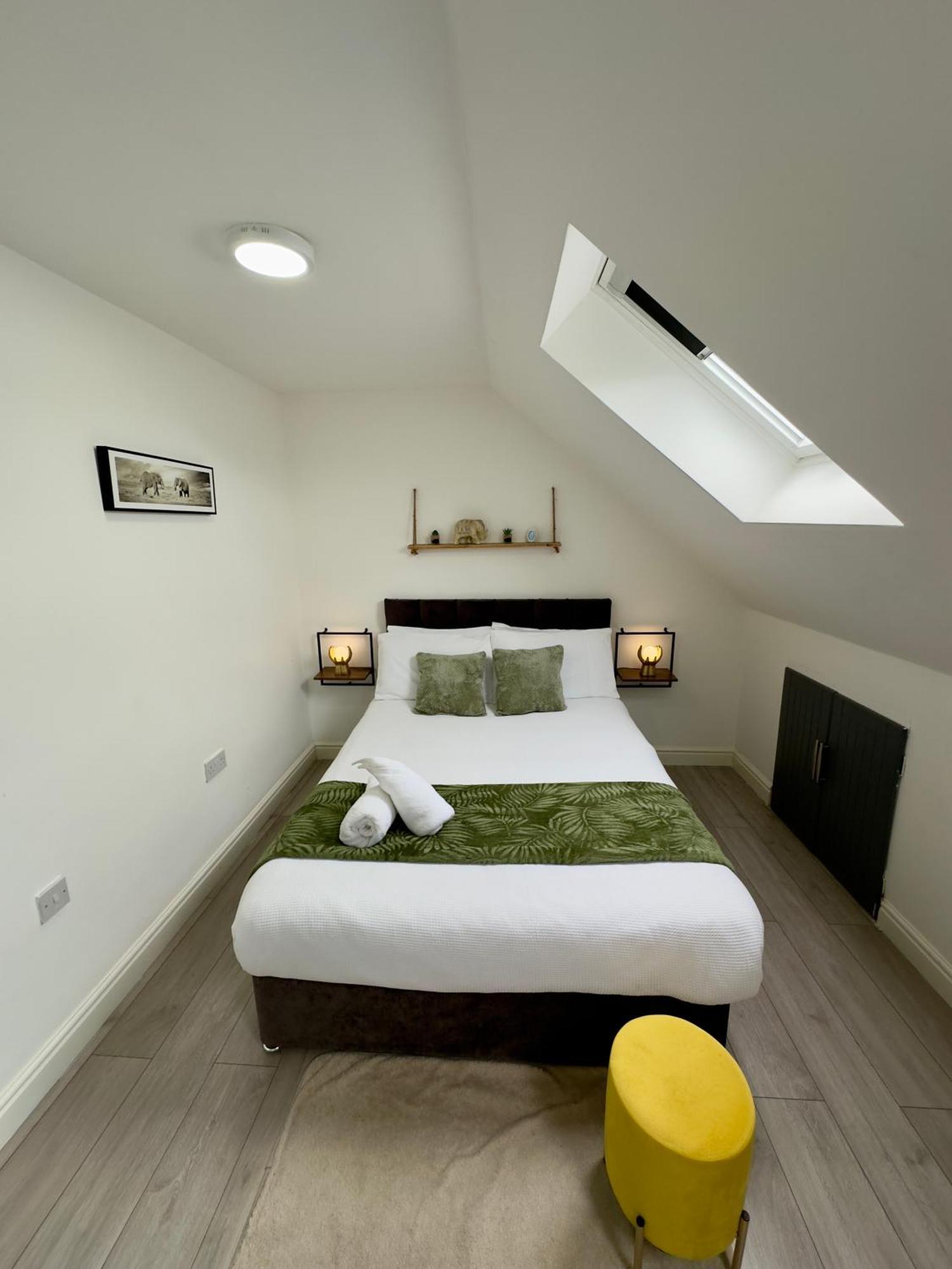 Cosy 3 Bed Apartment Near Birmingham Airport & Nec Perfect For Groups & Contractors! Eksteriør billede